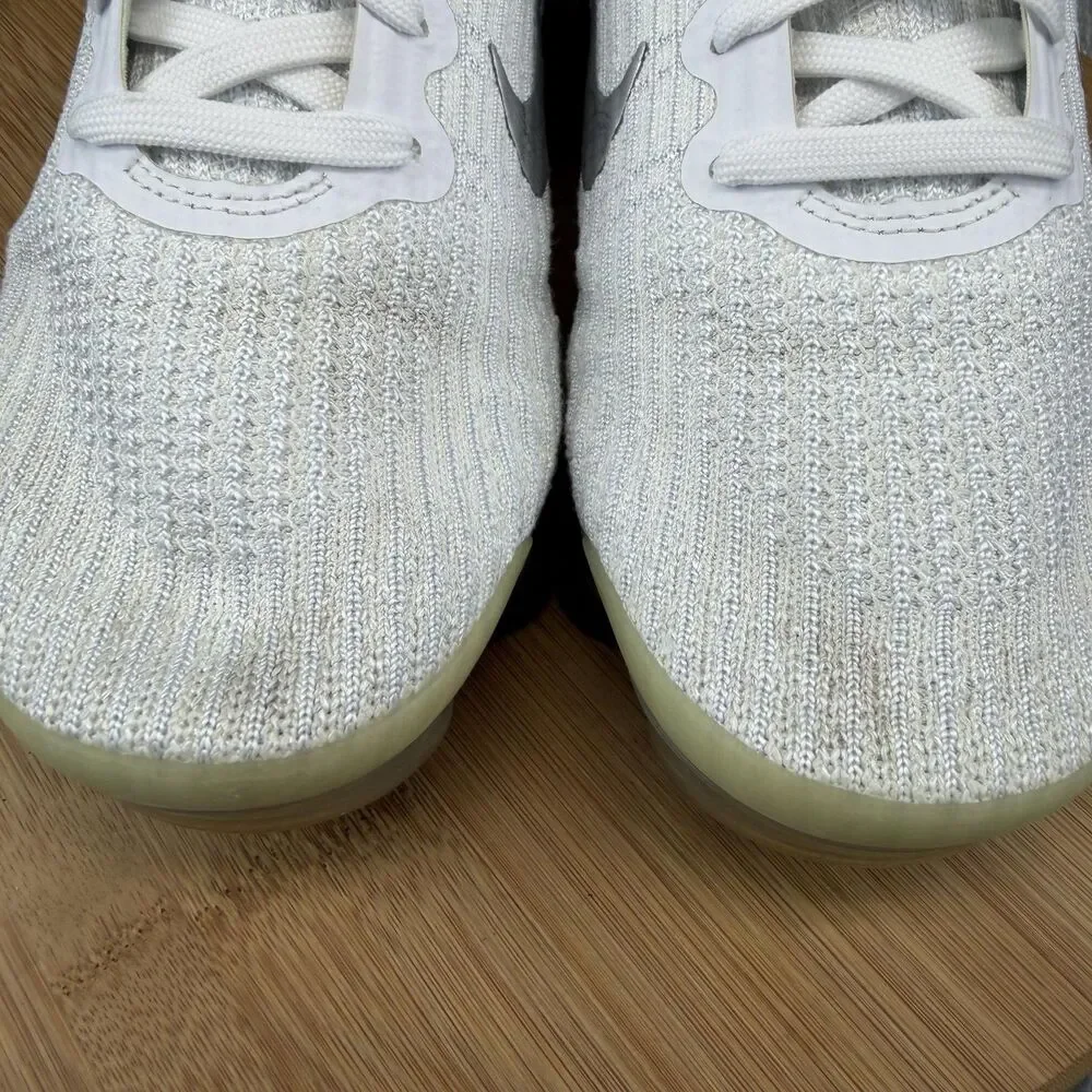Nike Air VaporMax Shoes Boys Size 7Y White Knit Running Sneakers BQ5238-101